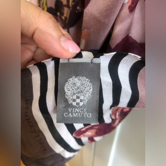 Vince Camuto Accessories - Vince Camuto Floral & Stripe Oblong Scarf 100% silk